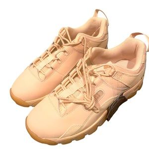 NWOT KSwiss Sneakers, Pale Pink, Sz,10